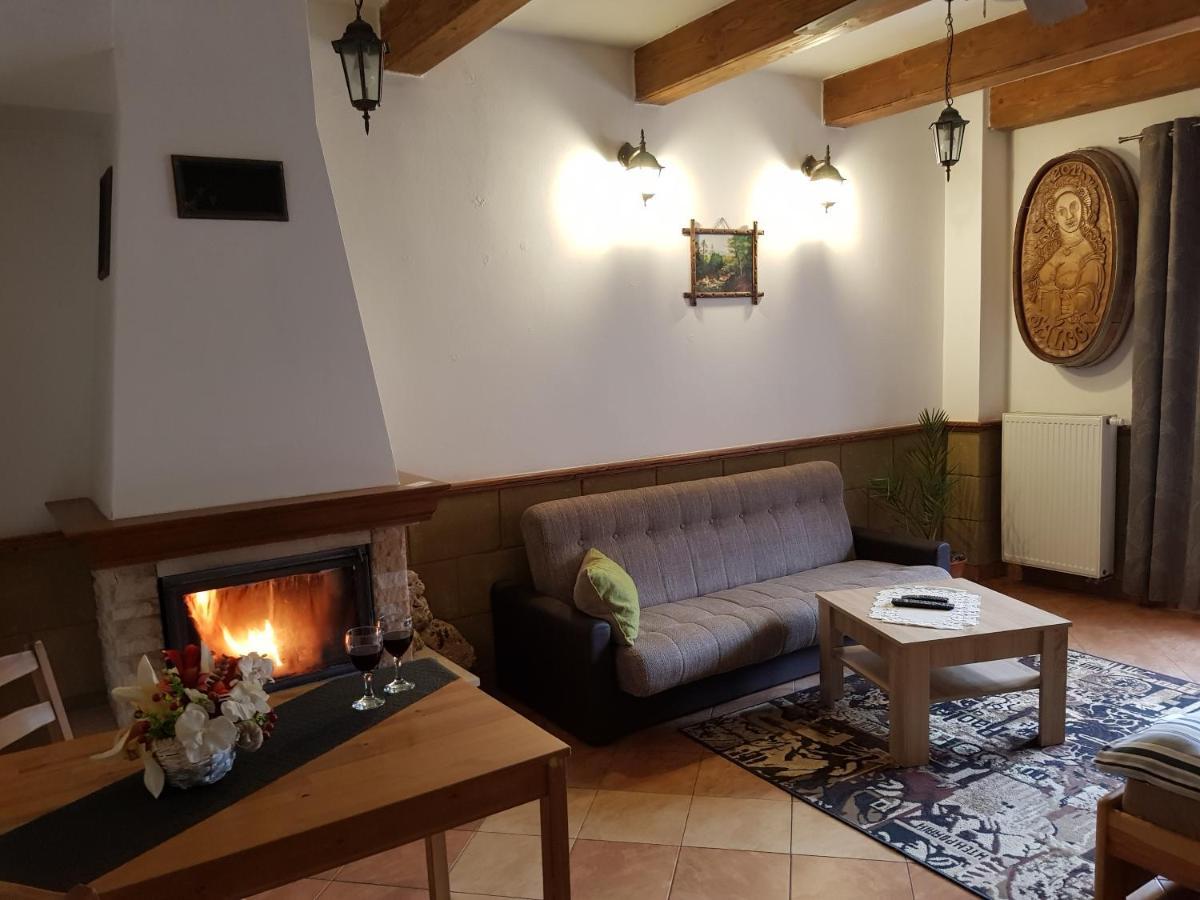 Ubytovanie Pod Hradom Sklené Teplice Exterior foto